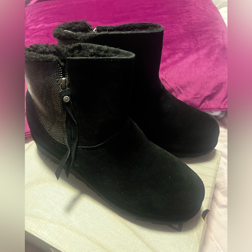 BearPaw Black Megan ll Winter Boots with Zipper size 11